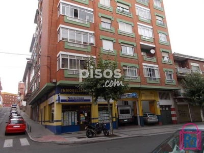 Apartamento en alquiler en Calle de Juan de Juni en San Esteban-Las Ventas por 560 €/mes