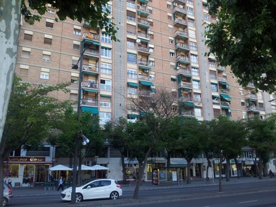 Habitaciones en Avda. Madrid, Lleida Capital por 275€ al mes