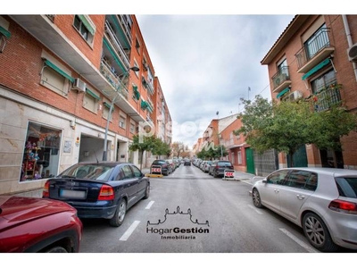 Piso en venta en Calle de Abdón Bordoy, cerca de Calle de Abastos en Nuevo Aranjuez-Ciudad de las Artes-El Mirador por 129.900 €