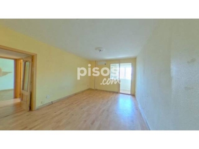 Piso en venta en Calle del Sáhara, 16 en Los Rosales por 115.000 €