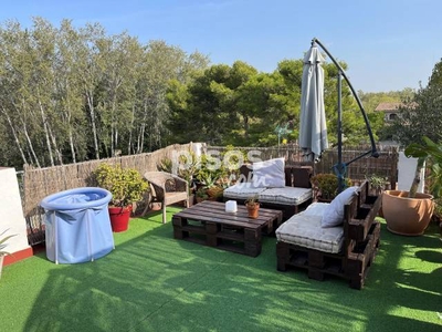 Piso en venta en Castelldefels en Zona Universitària-Gran Via Mar-Camí Ral por 335.000 €