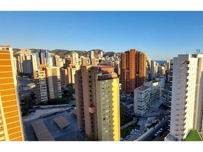 APARTAMENTO CON UNAS VISTAS PRECIOSAS DE BENIDORM