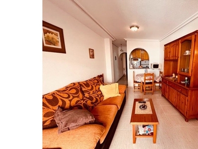 Apartamento de 2 Dormitorios en Venta en Torrevieja Cerca de la Playa del Cura
