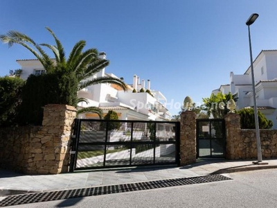 Apartamento en venta en Rio Real, Marbella