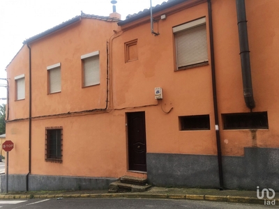 Casa 0 habitaciones de 344 m² en Navatejera (24193)