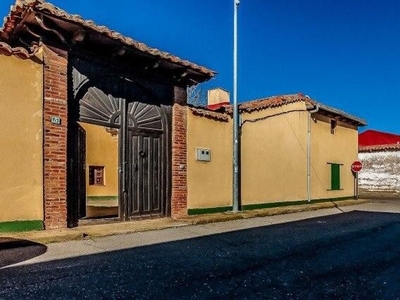 Casa 6 habitaciones de 800 m² en Banuncias (24251)