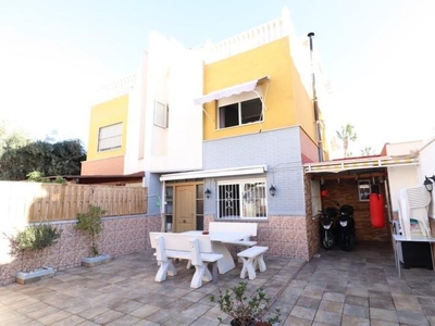 Casa adosada en venta en Torrevieja