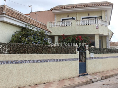 Chalet pareado en venta en Los Alcázares