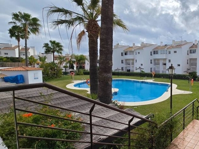 Exclusivo Apartamento con vistas al mar en venta en El Castillo, Manilva. Málaga