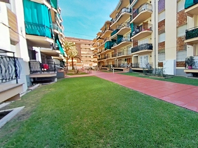 Piso 2 habitaciones de 64 m² en La Pineda (43481)