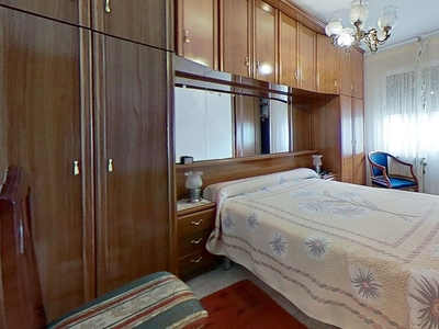 Piso 3 habitaciones de 117 m² en Zaragoza (50005)
