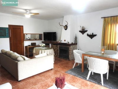 Se alquila de temporada casa en finca rustica 2hab, 1 baño. 900€/mes.