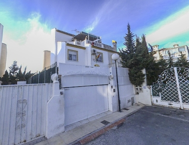Venta de casa con terraza en Aguas Nuevas-Torreblanca-Sector 25 (Torrevieja)