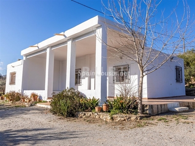 Villa independiente en venta en Órgiva
