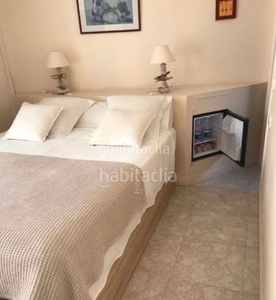 Alquiler apartamento con 2 habitaciones con aire acondicionado y vistas al mar en Sitges