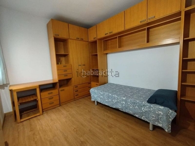 Alquiler piso con 4 habitaciones amueblado con ascensor, parking, calefacción y aire acondicionado en Castelldefels