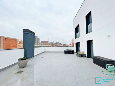 Alquiler piso en carrer d'amílcar 73 piso con amplia terraza en finca de reciente construcción en Barcelona