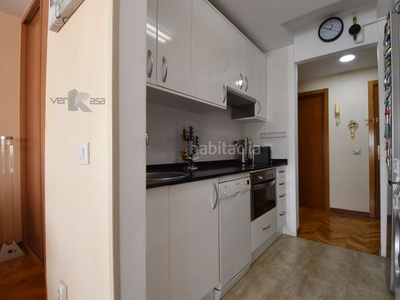 Apartamento amueblado con ascensor, calefacción y aire acondicionado en Pinto
