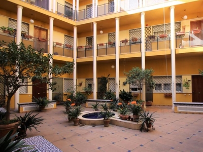 Apartamento de alquiler en Calle San Vicente, San Lorenzo