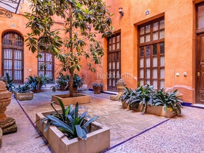 Apartamento exclusivo piso en casa palacio de las águilas en Sevilla