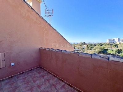 Casa adosada adosado de esquina con piscina privada y excelentes vistas en Torreblanca en Fuengirola
