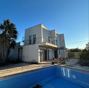 Casa adosada con 3 habitaciones con parking y piscina en Ametlla de Mar (L´)