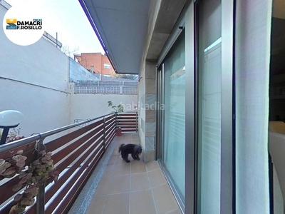 Casa adosada con 4 habitaciones con parking, piscina y calefacción en Sant Vicenç dels Horts