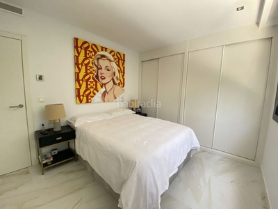 Casa adosada moderna casa adosada con enorme potencial de alquiler en nueva andalucía, en Marbella