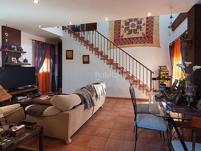 Chalet casa independiente 4 habit.+ 3 baños. piscina, aparcamiento., terrazas. para entrar. 381 m² parcela en Villanueva del Ariscal