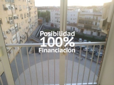 Piso con 2 habitaciones con ascensor, calefacción y aire acondicionado en Sevilla