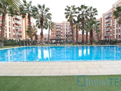 Piso con 2 habitaciones con ascensor, parking, piscina y calefacción en Barberà del Vallès