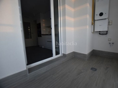 Piso con 3 habitaciones con ascensor, calefacción y aire acondicionado en Getafe