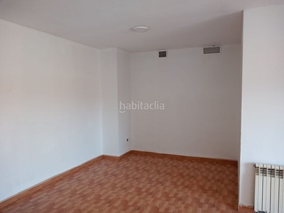 Piso con 4 habitaciones con ascensor en Marxalenes Valencia