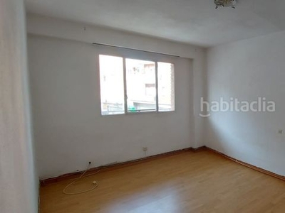 Piso en venta en ciudad lineal - Pueblo Nuevo, 2 dormitorios. en Madrid
