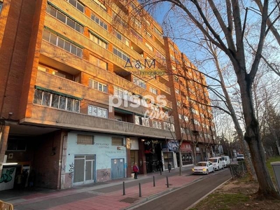 Piso en venta en Paseo de Zorrilla, cerca de Camino Viejo de Simancas