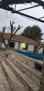 Casa con terreno en Albacete