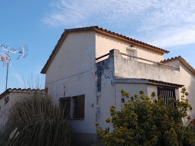 Casa de pueblo en venta en Urbanización Junior Park, Bajo, 17404, Riells I Viabrea (Gerona)