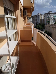 Piso en alquiler en El Valle - Universidad de 1 habitación con terraza y garaje
