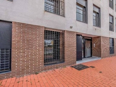 Piso en alquiler en Olmedo de 2 habitaciones con garaje y ascensor