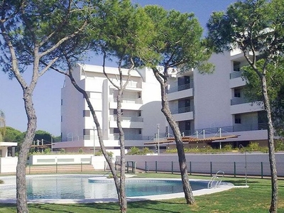 Venta de piso en Cartaya de 2 habitaciones con terraza y piscina
