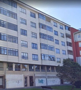 Venta de piso en Residencia - Abella de 4 habitaciones con garaje y balcón