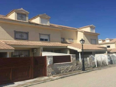 Chalet adosado en venta en Calle Madre Teresa De Calcuta, 16410, Horcajo De Santiago (Cuenca)