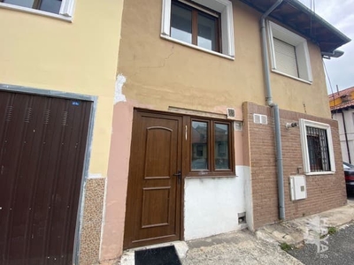 Chalet adosado en venta en Calle San Lorenzo, 39300, Torrelavega (Cantabria)