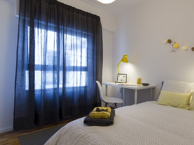 Habitación amueblada en apartamento de 3 dormitorios en Begoña, Bilbao