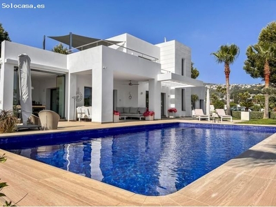 ?Villa Moderna con Piscina y Vistas al Mar en Moraira, Costa Blanca