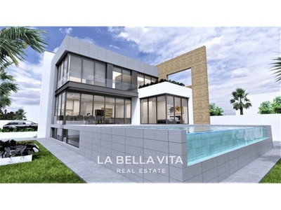 Villa de Lujo en Venta en Orihuela Costa, Alicante