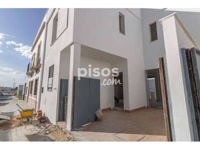 Casa adosada en venta en Mairena del Alcor