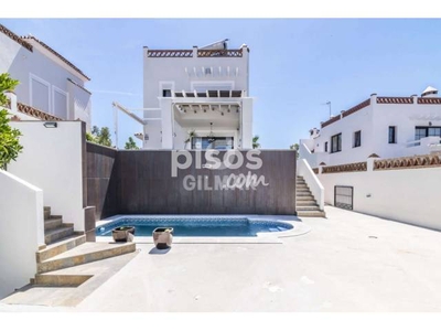 Chalet en venta en Selwo