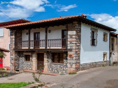 Encantadora casa de arquitectura tradicional asturiana en Bayones de Villaviciosa.