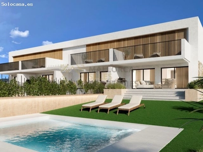 Nueva promoción de viviendas adosadas con piscina y jardín privados en el Puerto